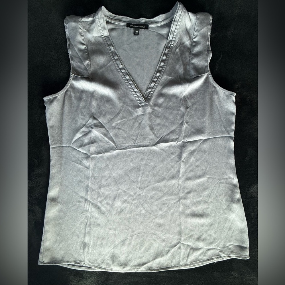 Banana Republic Silver V-Neck Tank Top